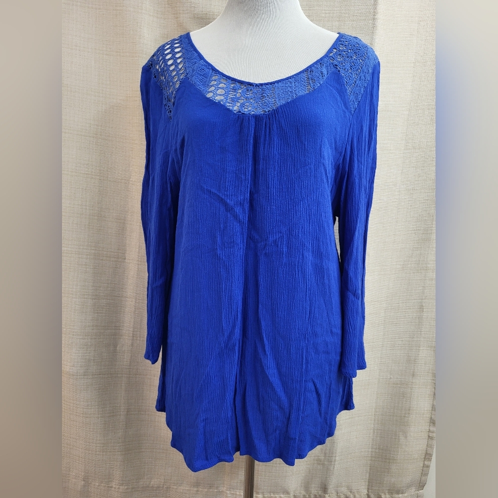 Signature Studio Women's Blue Hi-Lo 3/4 Bell Sleeve Blouse Pullover Size Large
